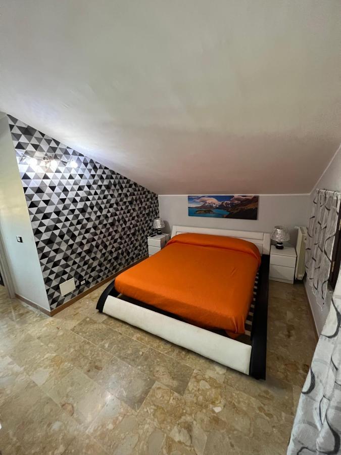 Casa Vacanze Volpe Dell'Etna Nicolosi Bagian luar foto