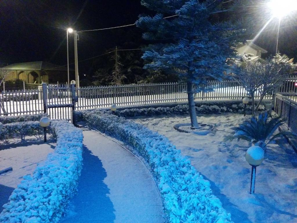 Casa Vacanze Volpe Dell'Etna Nicolosi Bagian luar foto