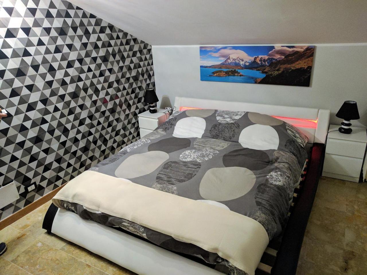 Casa Vacanze Volpe Dell'Etna Nicolosi Bagian luar foto