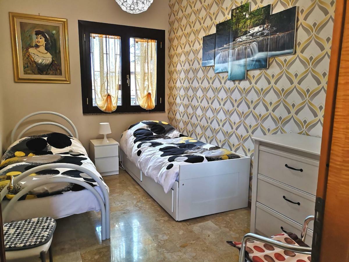 Casa Vacanze Volpe Dell'Etna Nicolosi Bagian luar foto